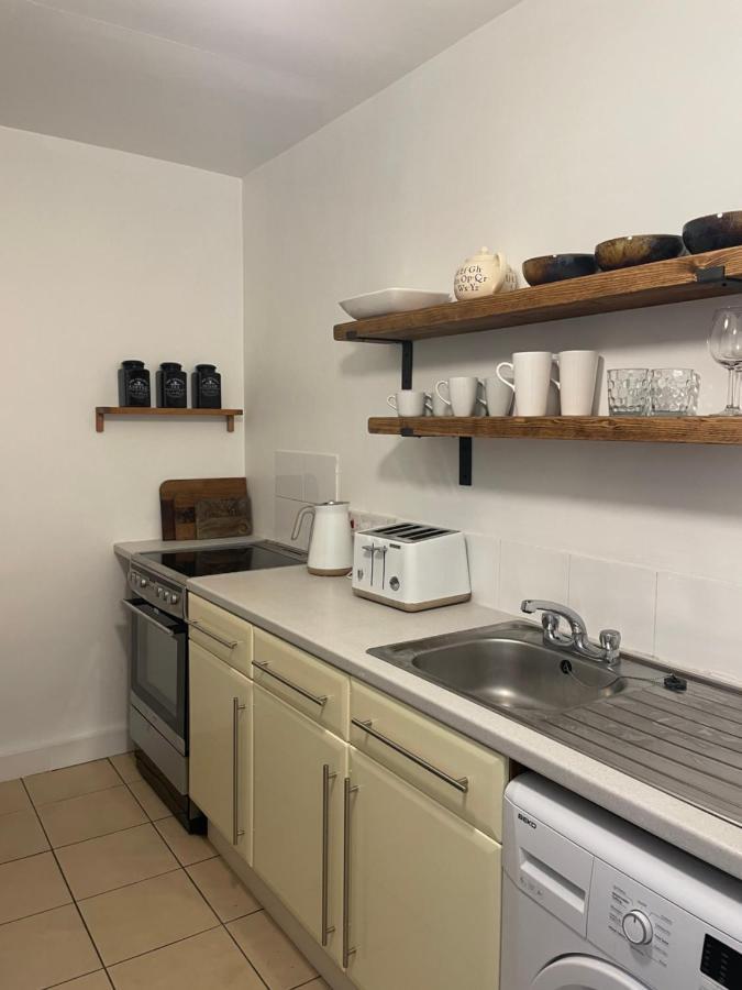 Fab Stay Uk - Coastal And Country Retreat With Free Secure Off Road Parking Minutes From Both Dover And Deal Bagian luar foto