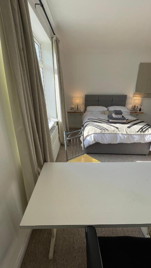 Fab Stay Uk - Coastal And Country Retreat With Free Secure Off Road Parking Minutes From Both Dover And Deal Bagian luar foto